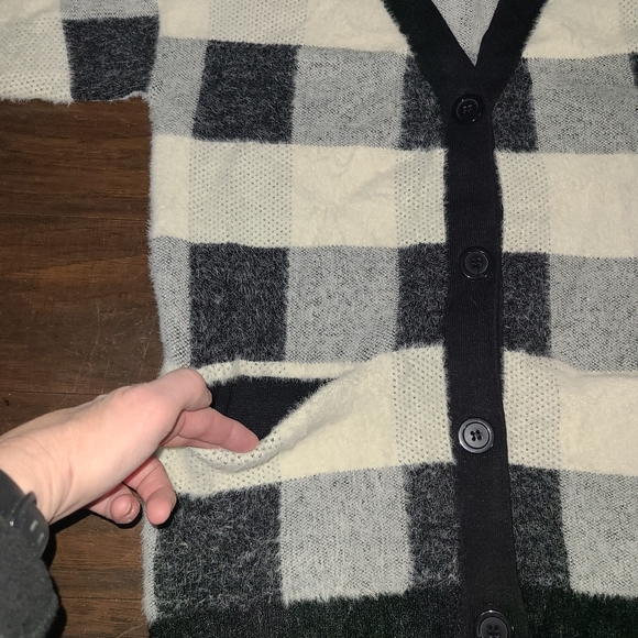 Cyrus Soft Cozy Cardigan Size Small - Picture 5 of 6